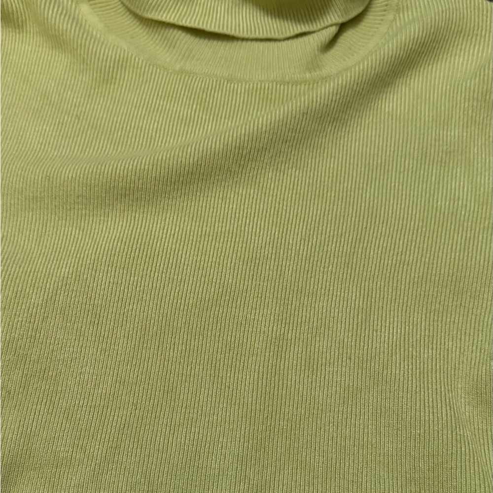 Forever 21 Lime Green Ribbed Cropped Turtleneck Sweater - Picture 4 of 5